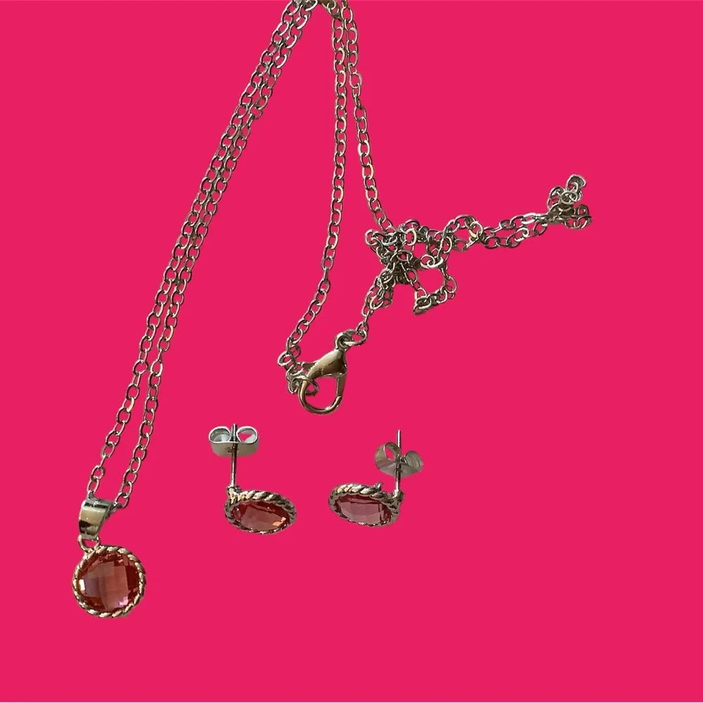 Effy Silver necklace, 18 inch chain w/claw hook, pink stone, matching earrings!